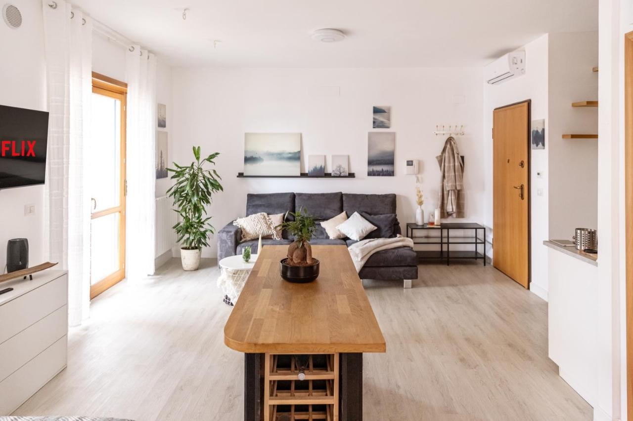 Loft Con Terrazzo - 3 Min Dalle Autostrade By FollowgreenhouseРим Экстерьер фото