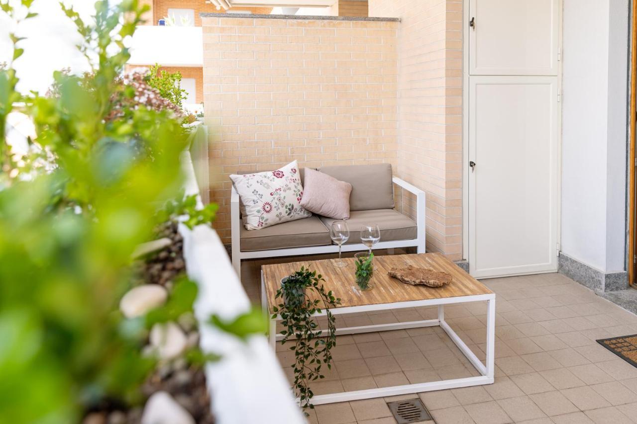 Loft Con Terrazzo - 3 Min Dalle Autostrade By FollowgreenhouseРим Экстерьер фото